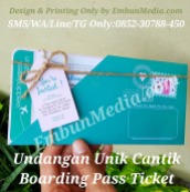 undangan unik tiket pesawat boarding pass murah